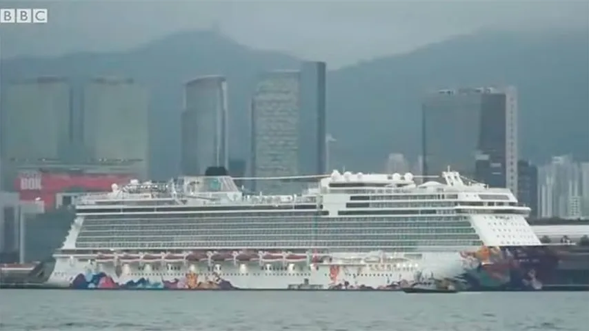 Tres cruceros bloqueados en Asia por el virus. (Foto: BBC)